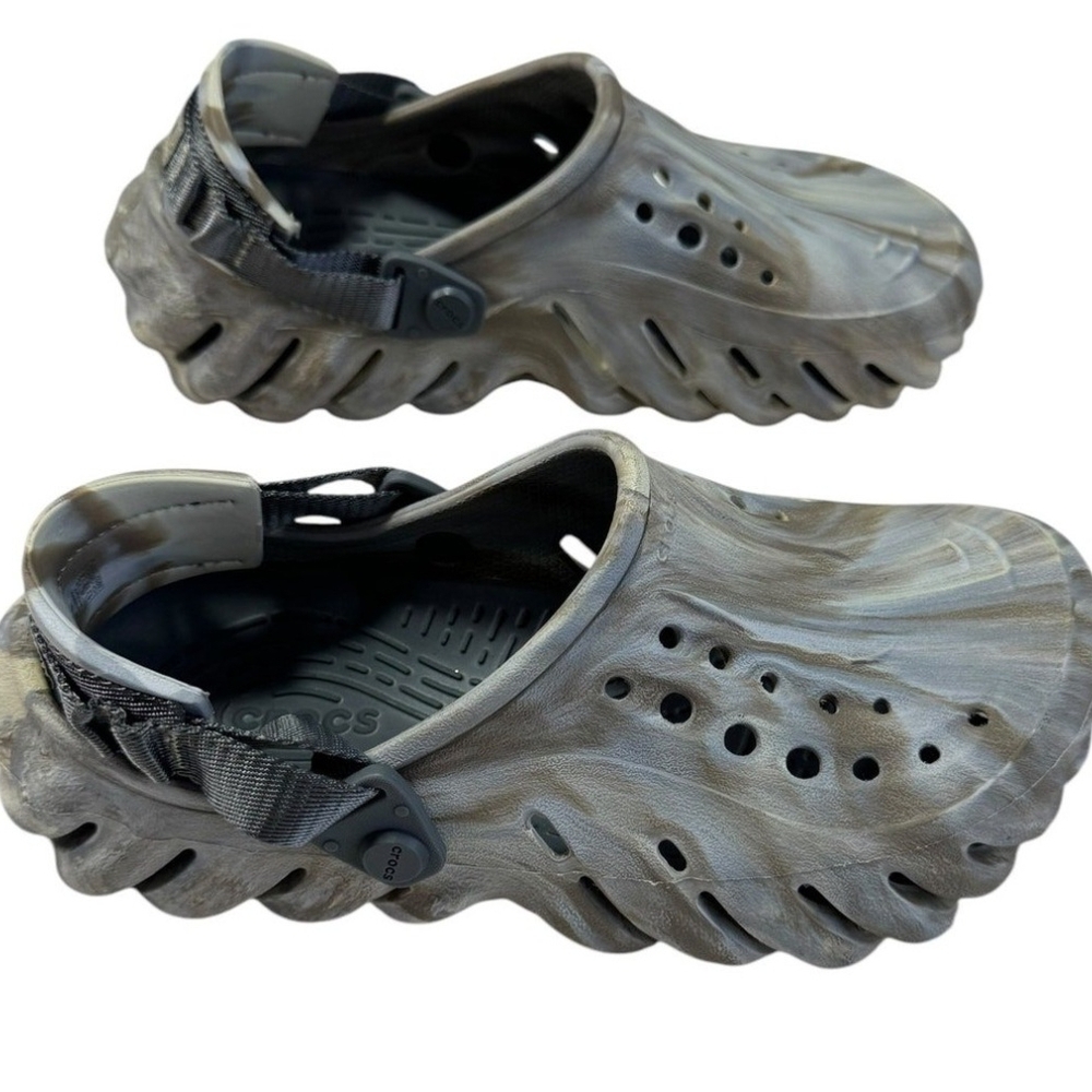 Crocs Marble Pattern Clogs - Picture 4 of 5
